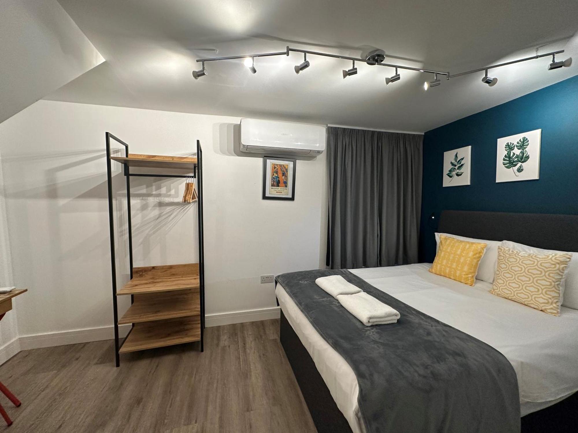 Smart Camden Inn (Adults Only) Лондон Экстерьер фото